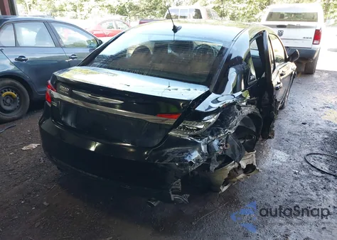 2013 Chrysler 200 Touring z USA, uszkodzony, nr VIN 1C3CCBBG0DN678058